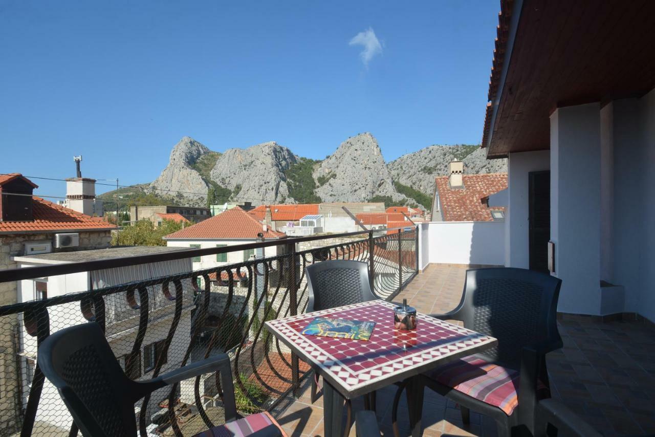 Apartment Mimica-Croatia , Omis , Center ภายนอก รูปภาพ